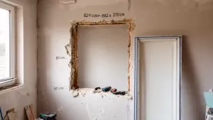 jaki otwór pod drzwi 80